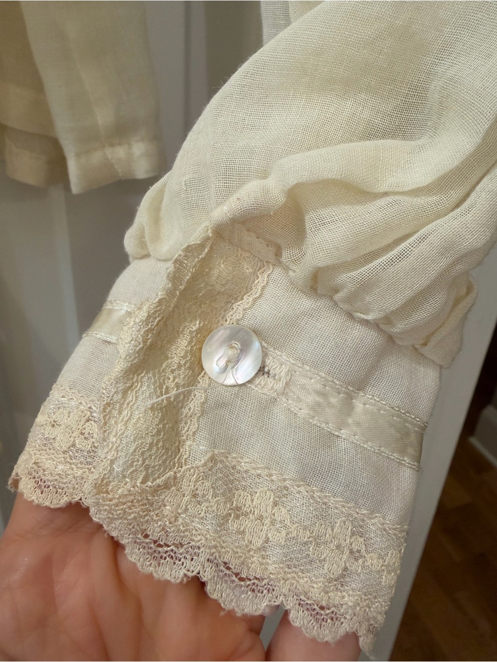 Vintage Cream Lace Trim Button Blouse by (Jessica’s Gunnies San Fran) Gunne Sax - Picture 7 of 10